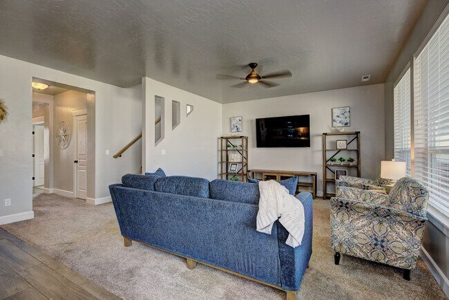 Building Photo - Beautiful Home in the Heart of Eagle