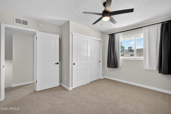 Building Photo - 1339 N 44th St