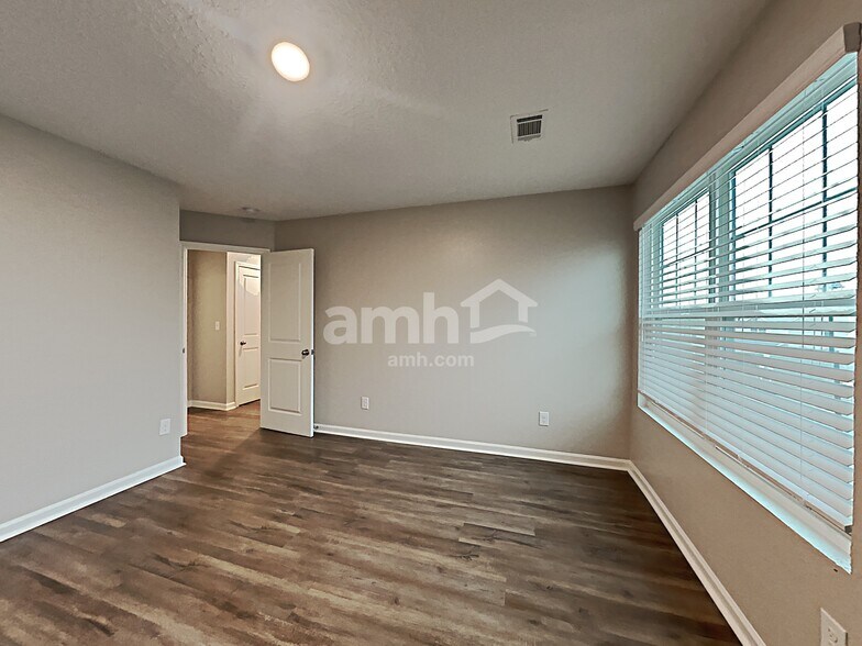 Building Photo - 3315 Ridge HillPkwy