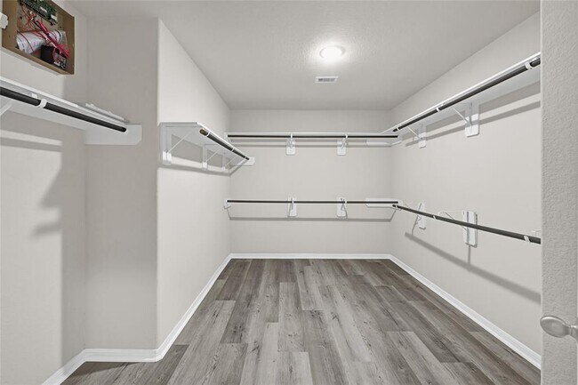 Building Photo - 29115 Jacobs River Dr