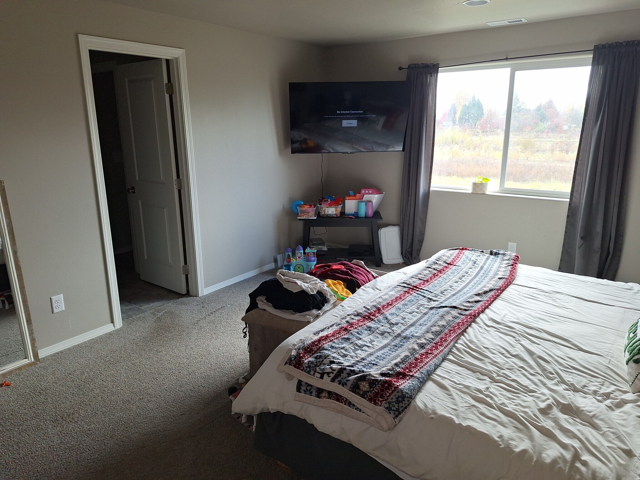 Master Bedroom - 4140 Furlong Ave SE