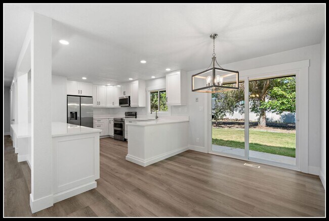 Building Photo - 3 Acre Horse Ranch & Home Rental SE Boise ...
