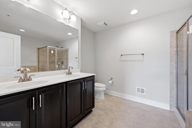 Building Photo - 43976 Vaira Terrace
