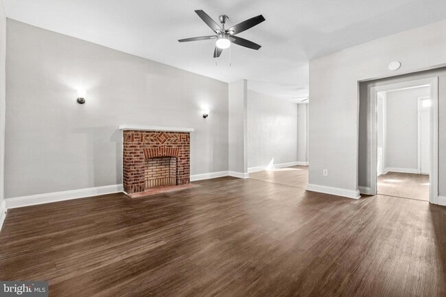Building Photo - 211 Allendale St