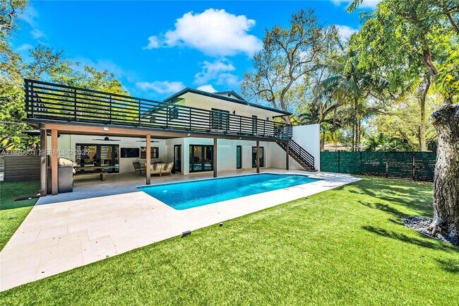 Building Photo - 11340 SW 74th Ct