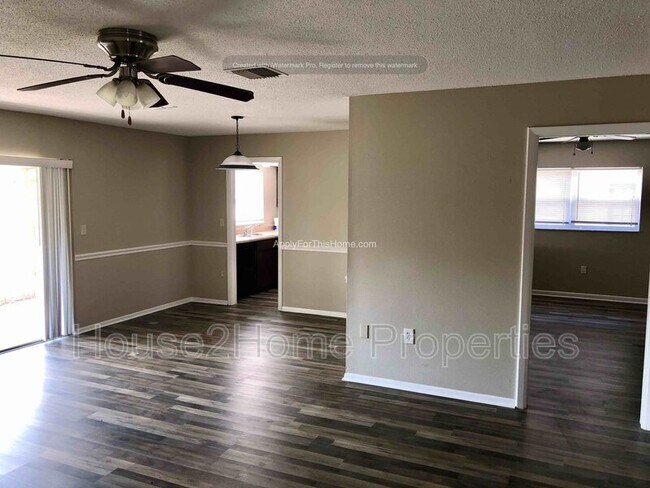 Building Photo - 1158 Brook Dr W