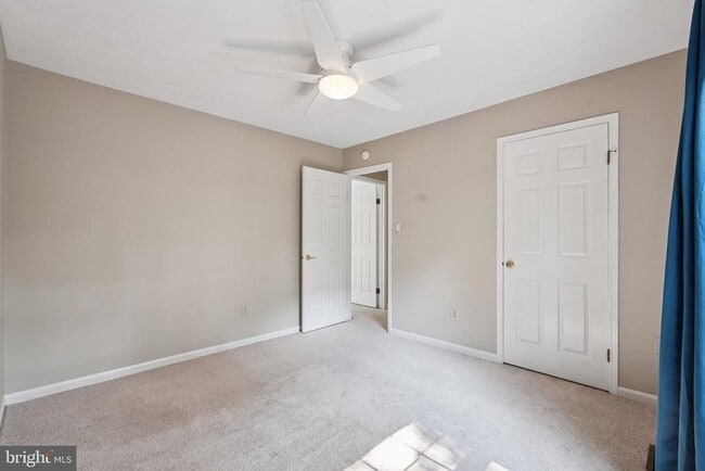 Building Photo - 5413 Tree Line Dr