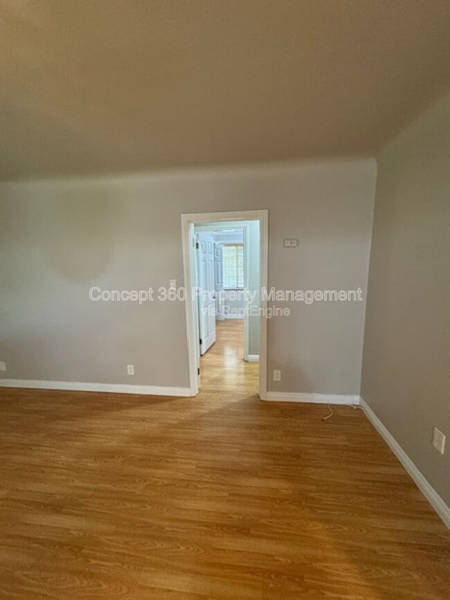 Building Photo - 17024 Crenshaw Blvd