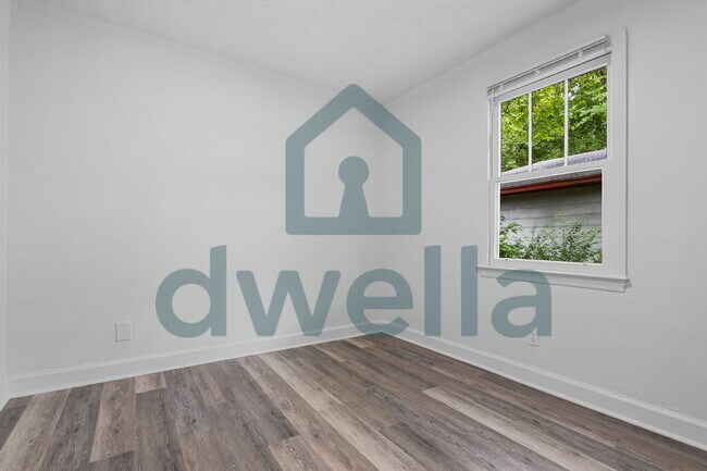 Building Photo - Completely Renovated 3-Bedroom Home | Stunning Kitchen | Convenient Sumter Location