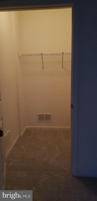 Building Photo - 6501 Grange Ln