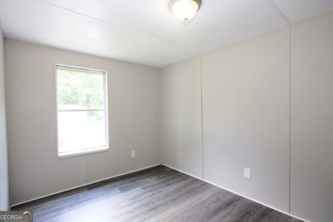 Building Photo - 340 Towler St