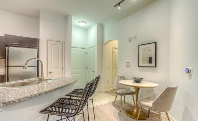Building Photo - 2 bedroom in Houston TX 77025