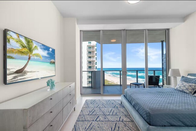 Building Photo - 3100 N Ocean Dr