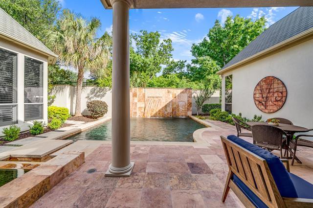 Building Photo - 6049 Arrowhead Dr