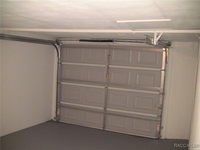 Building Photo - 2 Esskay St