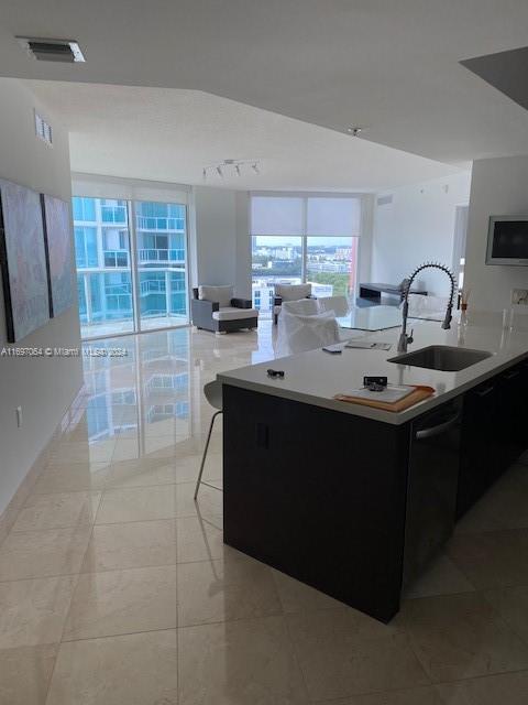 Building Photo - 200 Sunny Isles Blvd