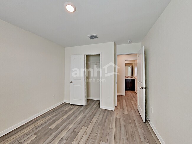 Building Photo - 7938 Cactus Plum Dr
