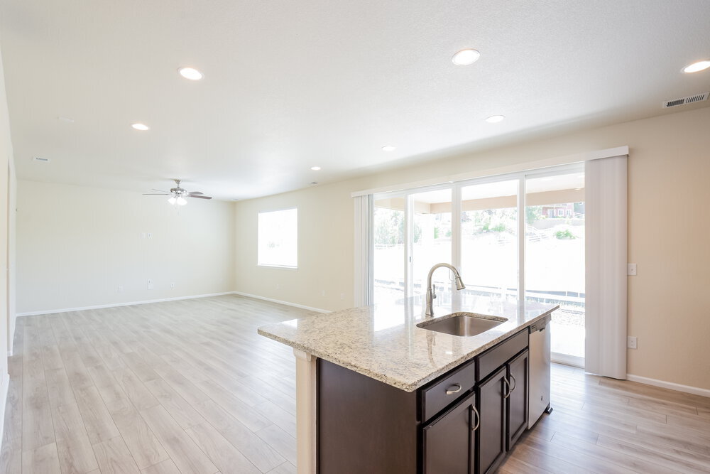 Building Photo - 1918 Cade Ave