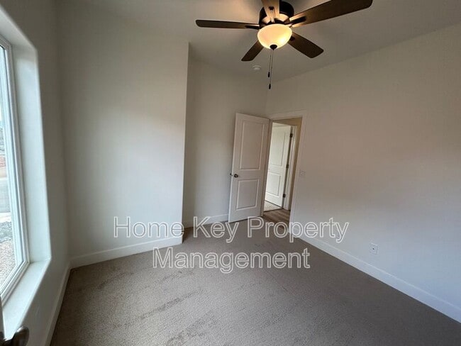 Building Photo - 1549 Mead Ln