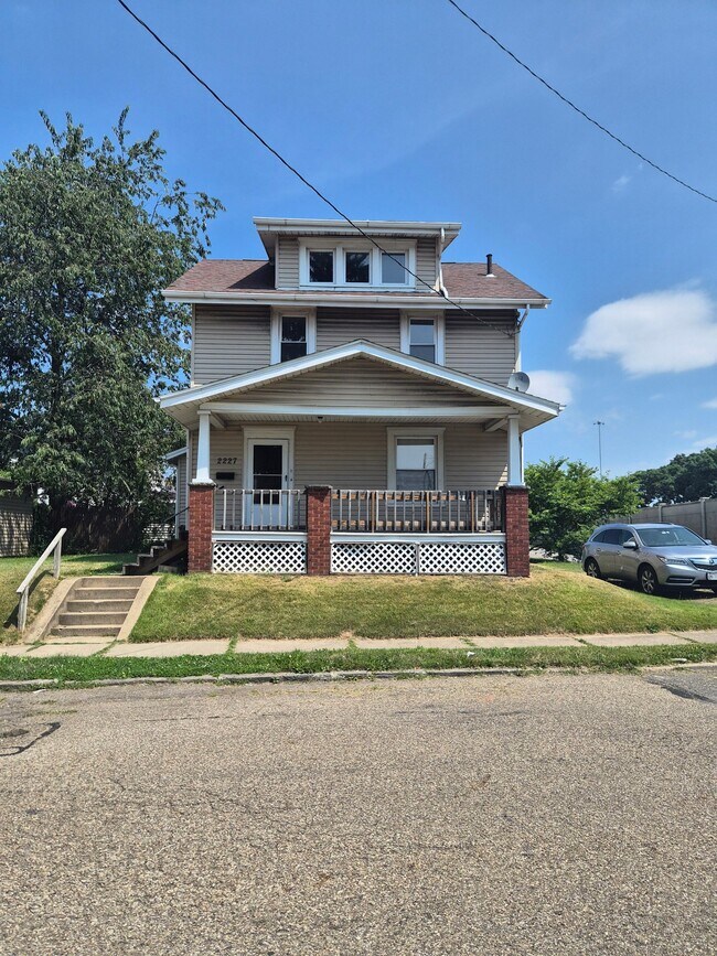 Building Photo - 2227 6th St NW