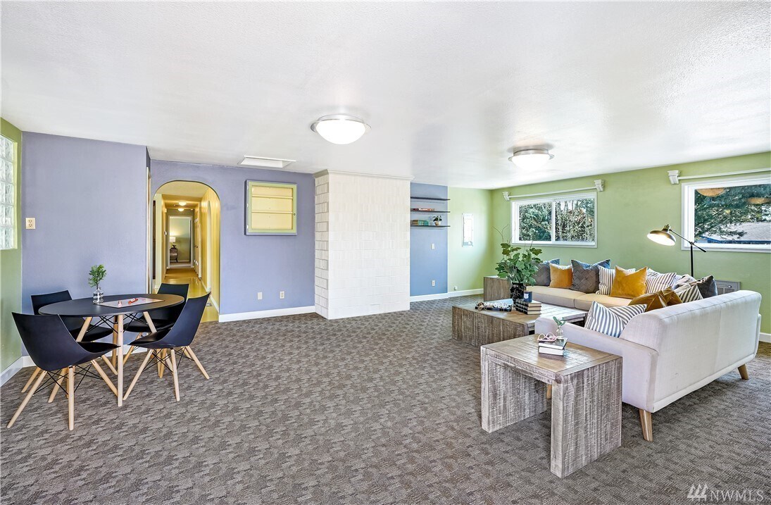 large bonus room - 1307 Cypress Ln