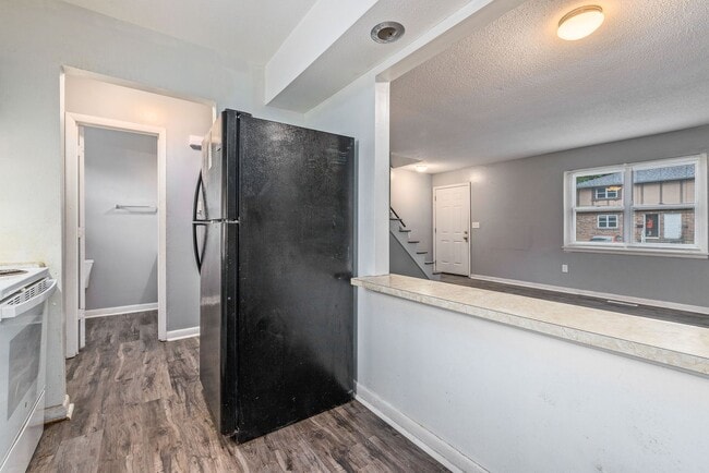 Building Photo - Spacious Belton Duplex with Full Basement—Great Location!