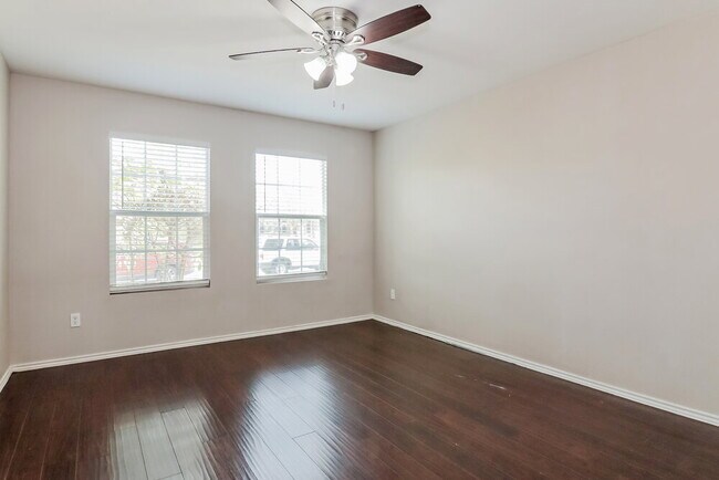 Building Photo - 8123 Stowe Springs Ln