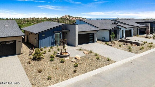 Building Photo - 1320 Rockwood Dr