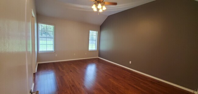 Building Photo - 18257 Springmill Ct