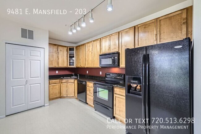 Building Photo - 9481 E. Mansfield-203