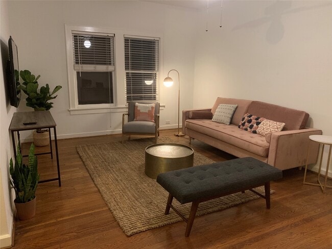 Building Photo - 429 Hawthorne St