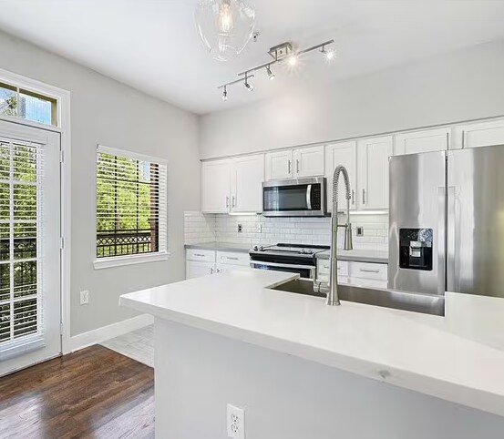 Primary Photo - 1515 Sandy Springs Rd