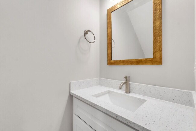 Building Photo - Elegant 3 Bedroom, 2.5 Bathroom Duplex with 1-Car Garage in Woodruff $1675/mo rent