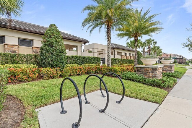 Building Photo - 9497 Mere Pkwy