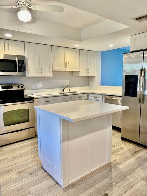 Building Photo - 1030 US-1