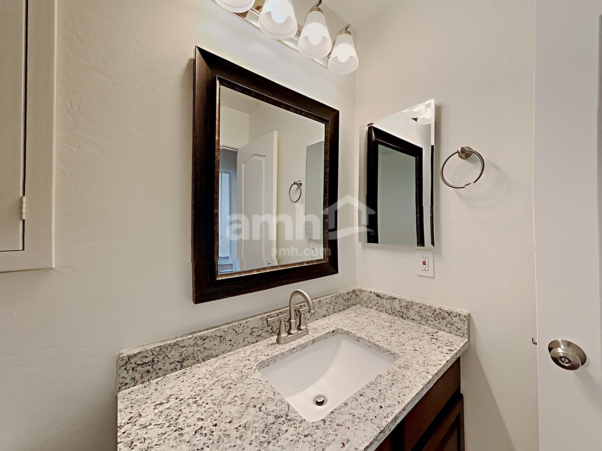 Building Photo - 17464 W Mauna Loa Ln