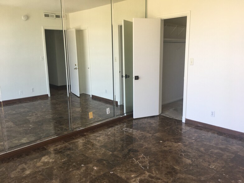 Second bedroom - 11044 Ophir Dr