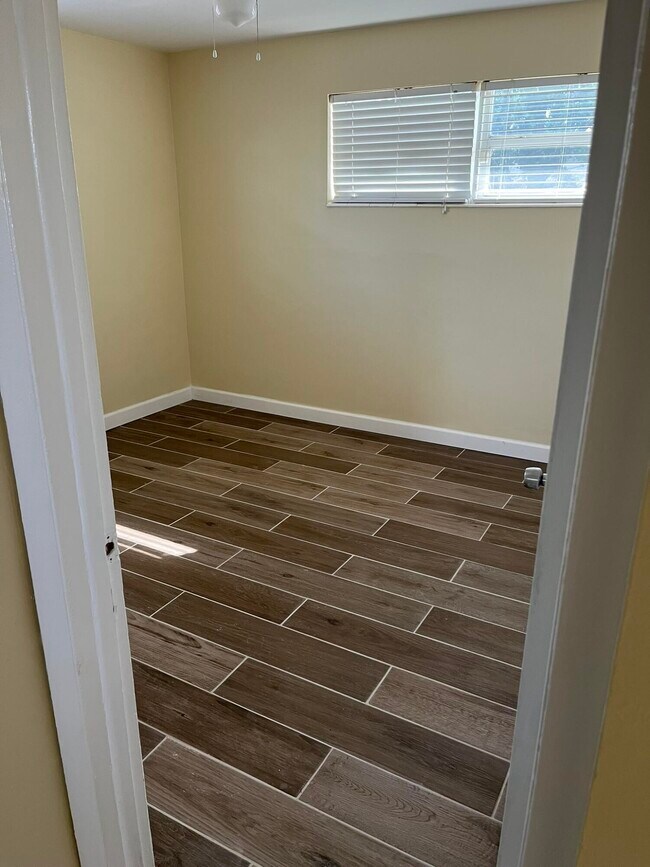 Building Photo - 9167 Birmingham Dr