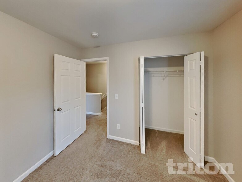 Building Photo - 2187 Erin Ln