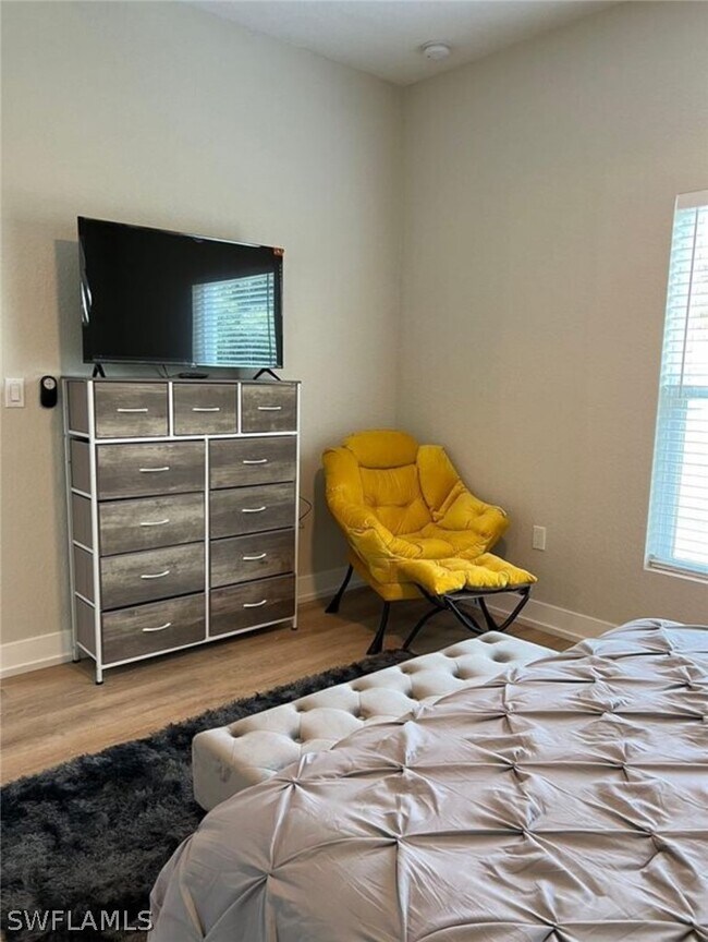 Building Photo - 312 Bamboo Dr