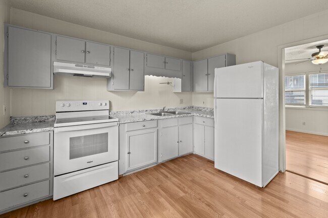 Building Photo - 100 Apache Hills Dr
