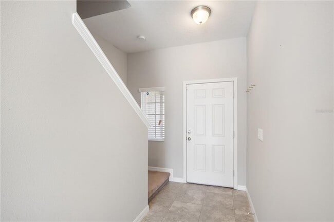 Building Photo - 7042 Summer Holly Pl