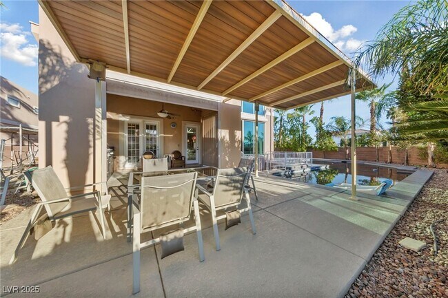 Building Photo - 5691 Deer Creek Falls Ct