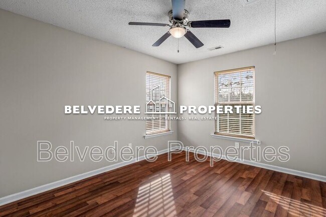 Building Photo - 1434 Waverly St