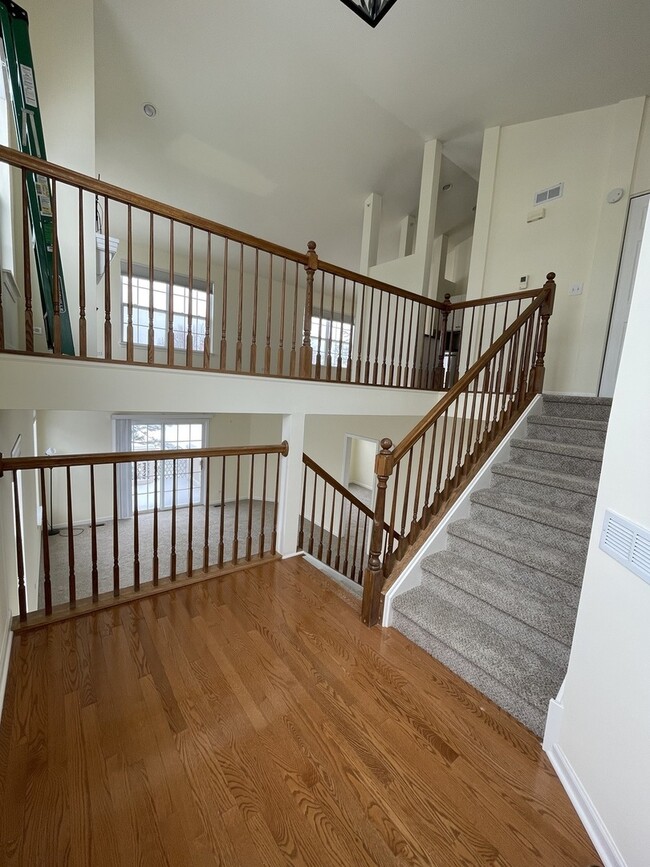 Building Photo - 857 Stuarts Dr