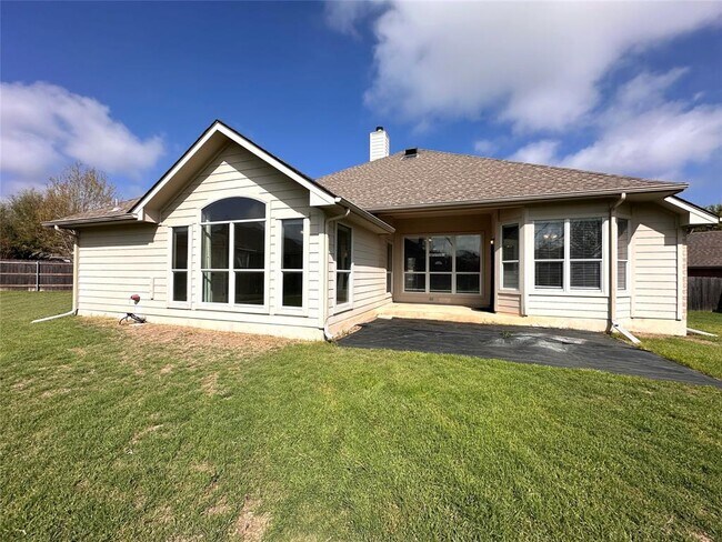 Building Photo - 2609 Pumpkin Ridge Ct