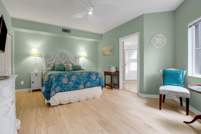 Building Photo - 2820 Citrus Lake Dr