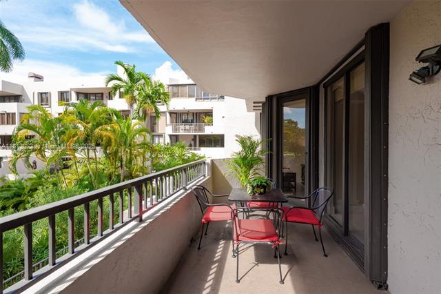 Building Photo - 161 Crandon Blvd