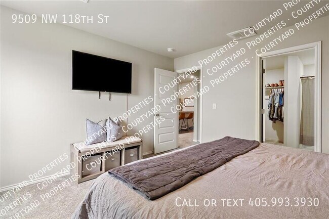 Building Photo - 9509 NW 118th St