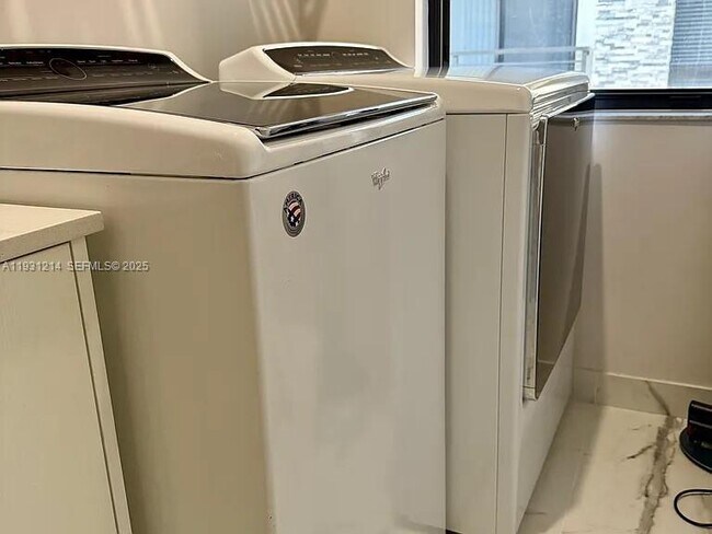 Building Photo - 8273 NW 47th Terrace